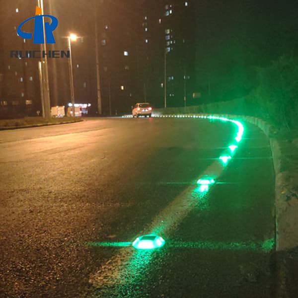Green Solar Reflective Cat Eyes In Durban For Path